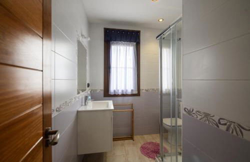 Villa Senda Llanes – Jardín, Terraza y Playa Cerca - Foto 16