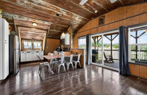 Rustic Barn Retreat w Hot Tub Game Room & FirePit - Photo 14