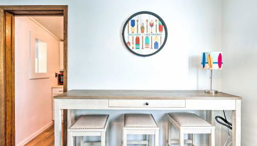 Historic Cabin Retreat Steps to Okoboji Lake - Foto 2