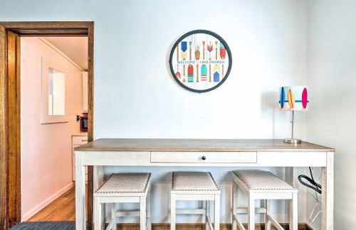 Historic Cabin Retreat Steps to Okoboji Lake - Foto 2