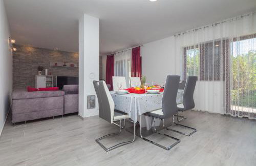 New brend app Matija - Foto 8