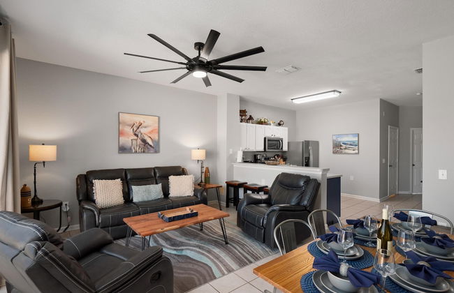 Mickey s Splash Pad 2 Miles to Disney - Photo 5