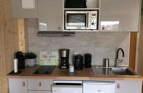 Les Obiones, vue latérale mer, Fort Mahon Plage, magnifique studio cabine 4p, avec balcon , parking privé gratuit, wifi, classé 2 étoiles, exposition plein sud en Baie de Somme - Foto 13