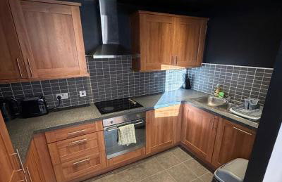 Central Liverpool 2-Bed Balcony Apartment by StaySavvy Accommodation - Photo 4