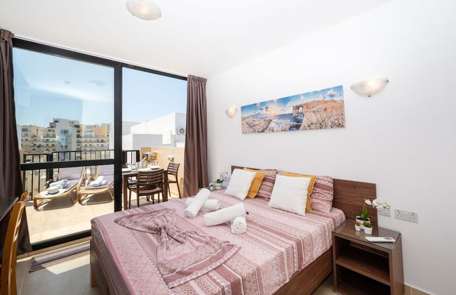 Sea Bliss Penthouse with two terraces enjoying side seaviews by Gatewaysmalta - Foto 2