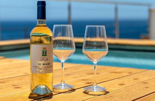 Luxury Seafront Villa with Rooftop Pool & Stunning Sea Views - Foto 23