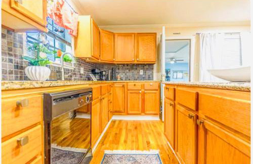 Spacious home close to everything in Memphis - Foto 21