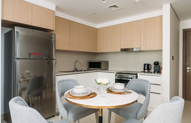 New! Luxurious Stay Dubai Creek Balcony & View - Photo 8