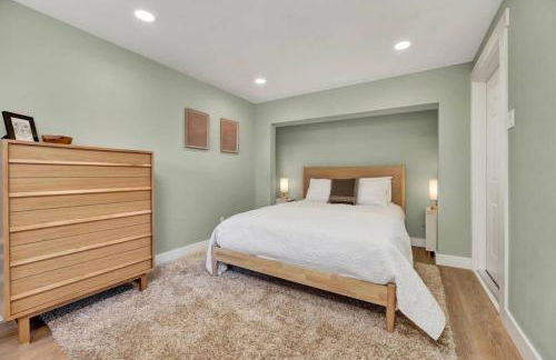 Westlake Nest Minutes to DT Quiet & Renovated - Foto 2