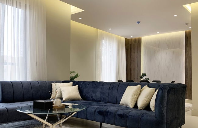 Tawun A1-5 Royal touch Balcony GX60 - Photo 1