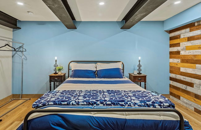 The Bigwood Cabin by Avantstay Hot Tub Firepit Pool Table Private Yard - Photo 56