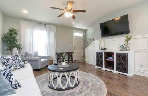 Bright Townhouse Downtown Lake Charles - Foto 1