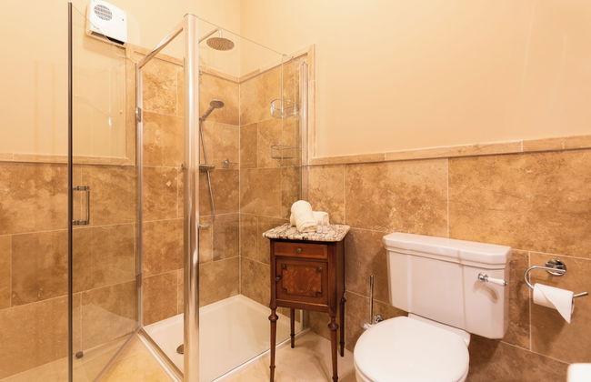 Beautifully Restored Soldier s Barracks to Sleep 10 People - Foto 17