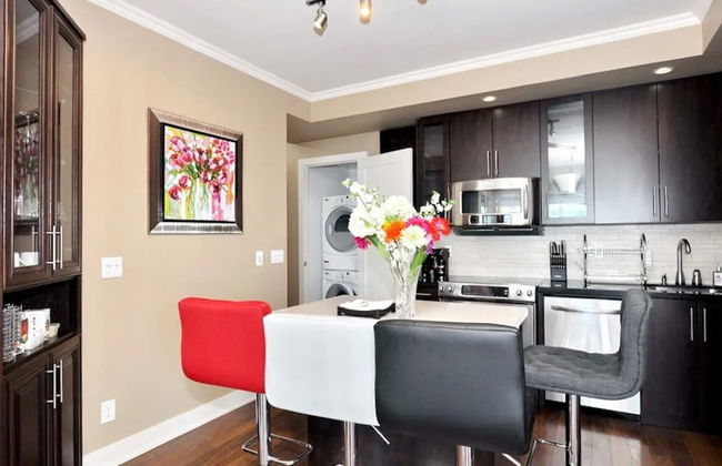 Condos with Parking & Gorgeous View - Foto 13