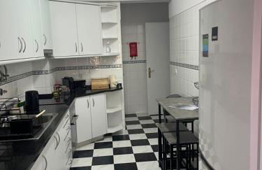 Modern 2BR Apartment with City Views I Near Lisbon by LivinInLisboa - Foto 6