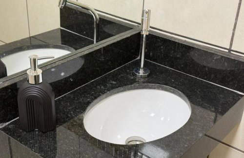 Flat Moderno com Ar e Wi-Fi Rápido a 5min Aeroporto - Photo 15