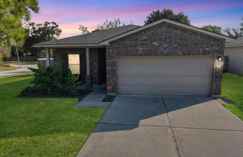 3BR Home in Home - Near Bush Airport & Houston - Foto 1