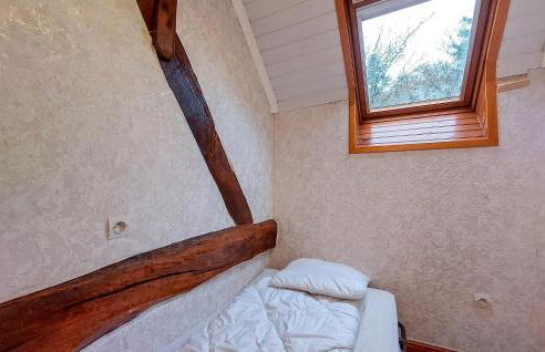 4 Bedroom Stunning Home In Hambers - Photo 12