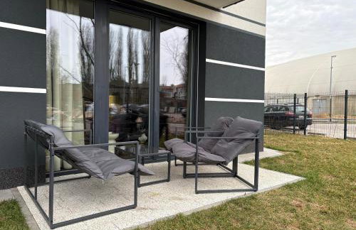 Mirror Garden Apartment - Private Garden, 15 min to Old Town & Beach - Foto 27