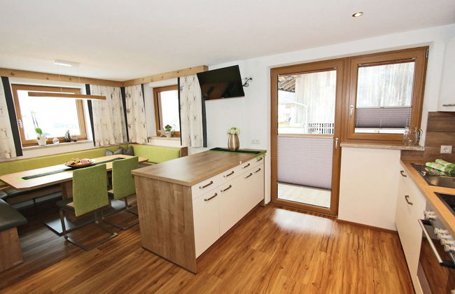 Spacious Holiday Home Near Ski Area in Kaltenbach - Foto 51