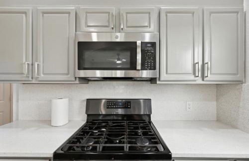 Chic 8BR Retreat Central East Austin for Large Groups - Foto 38