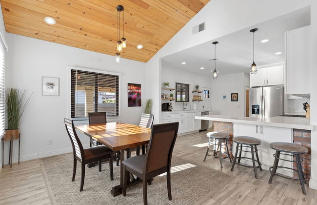 Cottage with BBQ & Hot Tub - Foto 26