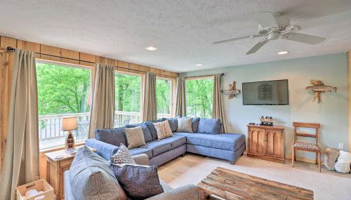 Expansive Cotter Cabin on White River with Deck! - Foto 3