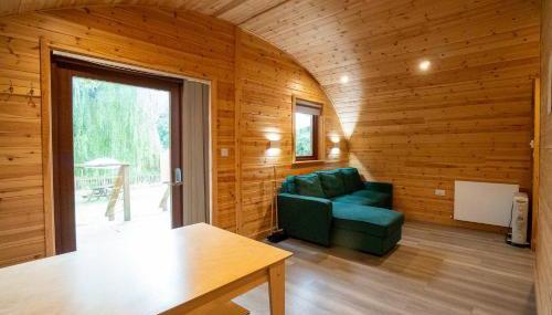 Cosy and eco-friendly cabins next to 16th century pub - Foto 5