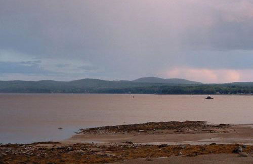 Beautiful Beach Cottage Rental for Family Getaway to Belfast, Maine - Foto 2