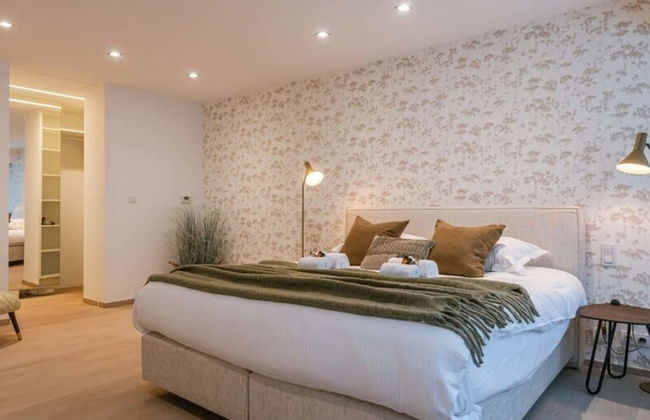 Spacious Apartment With Parking on Prime Location - Foto 29