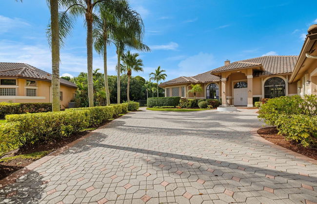 Grand 6BR Plantation Estate w/ Tennis & Pool - Foto 8