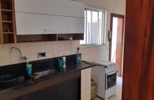 Apartamento 2 quartos 2 banheiros frente praia - Foto 10