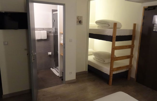 Residella House - Photo 21