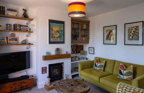 Vibrant 2 Bed, 2 Bath Home, Just Minutes to Town! - Foto 55