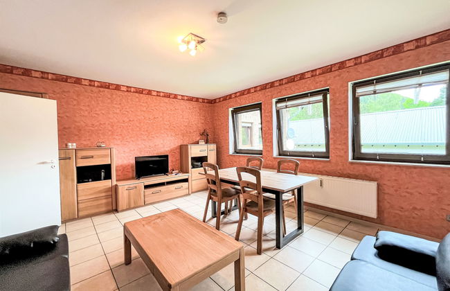 2 bedroom Apartment in Adenau with garden - Photo 9