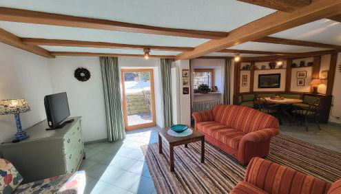 Grosse Wohnung mit Garten und Bergblick - Foto 4