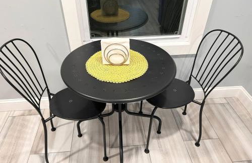 Newly Renovated 2 BR downtown Apt, family getaway. - Foto 7