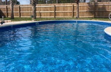 Very Private 3 Bed Home with HEATED Pool Palms and Big Fenced Yard - Foto 9