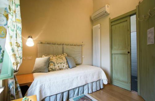 Villa w/ Wine Tours Near Beach - Photo 26