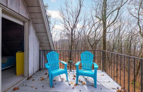 A-Frame with VIEWS - Walk to Downtown and Park - Pets OK - Foto 4