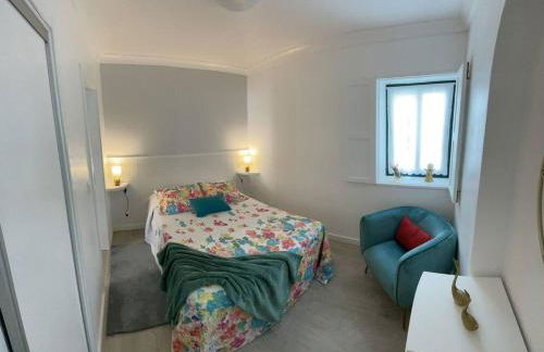 Friends Place - Photo 7