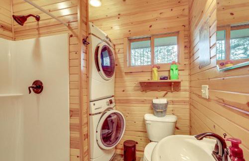 Pet-Friendly Tomahawk Home Deck and Private Hot Tub - Foto 17