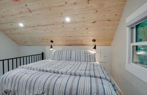 Off-grid Tree House Suitable for Four in Alabama - Foto 4