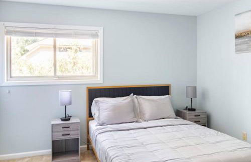 King Bed_Cozy Urban Retreat-Central Memphis - Foto 20