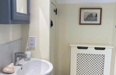 Vine Cottage - Photo 28