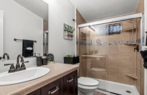 Upscale Retreat near vibrant downtown - Foto 14