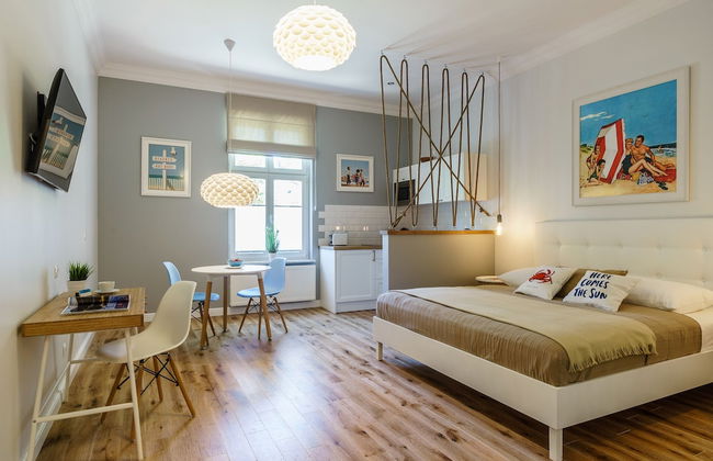 Sanhaus Apartments - Photo 9