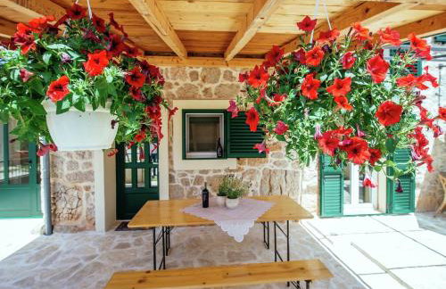 Holiday Home Zaton with Pool near River Canyon - Foto 1