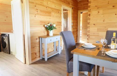 Bacheiddon Log Cabin - Photo 12