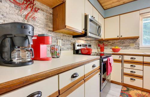 Pet-Friendly Michigan Escape with Patio and Gas Grill! - Foto 11